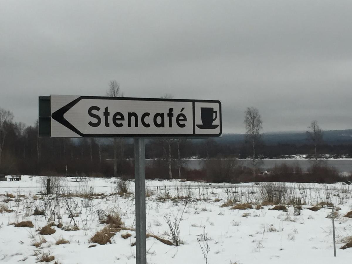 Stuga vid Hedenäsets stencafé Exterior foto